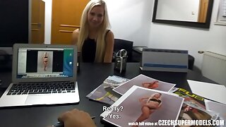 Момиче смуче член на личен треньор порно клипове бг и я дава